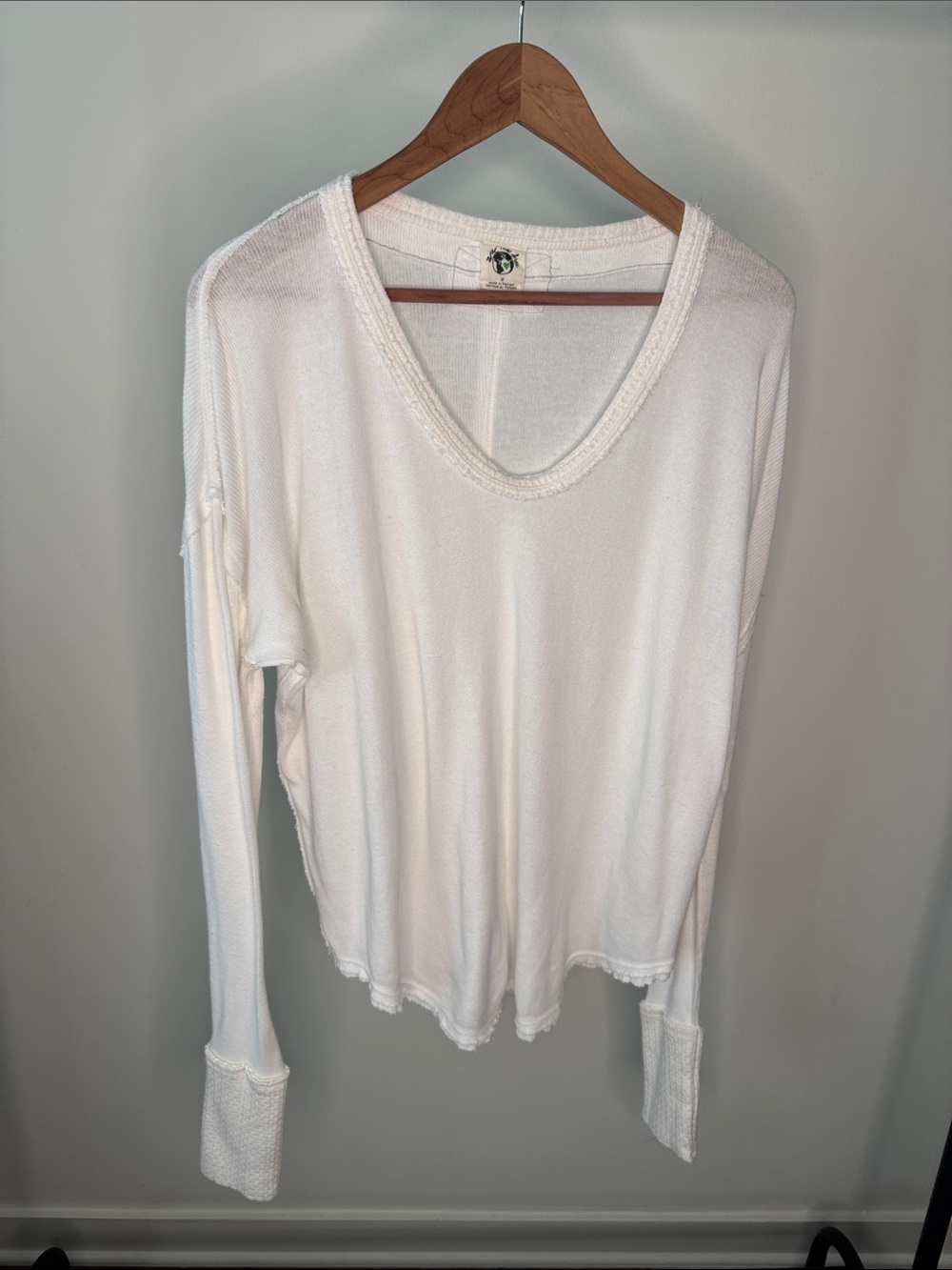 We The Free Lightweight Cream V-Neck Long Sleeve Top